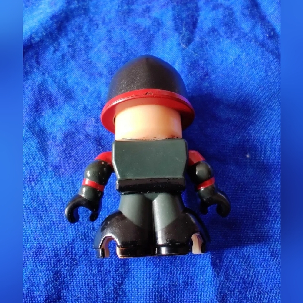 Fisher Price Trio Castle Red Black Knight - Picture 2 of 4